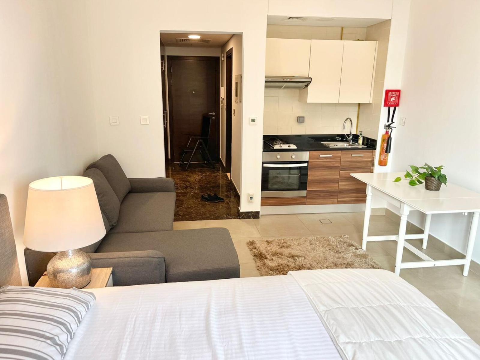 Super Elegant Studio Apartment-Sparkle Tower By Sweet Homes Dubai Exterior photo